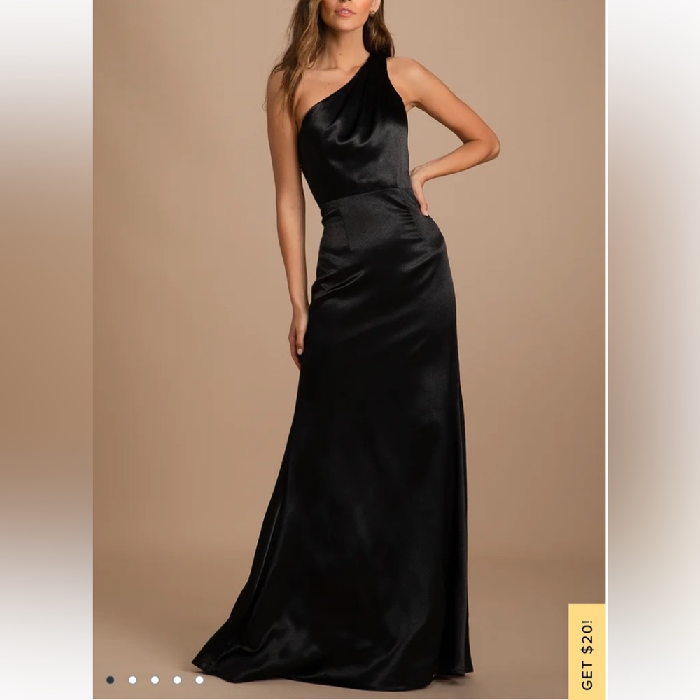 One shoulder black Lulu’s dress. Satin effect material. Worn once to a wedding.
